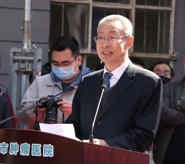 赤峰市肿瘤医院(赤峰学院第二附属医院 隆重欢迎援鄂医疗队凯旋