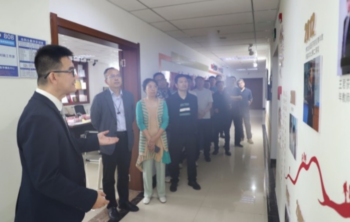 互学互鉴拓思路，教研赋能促提升 —— 赤峰市肿瘤医院副院长孙会艳带队赴内蒙古医科大学刘瑞教授创新工作室参观学习